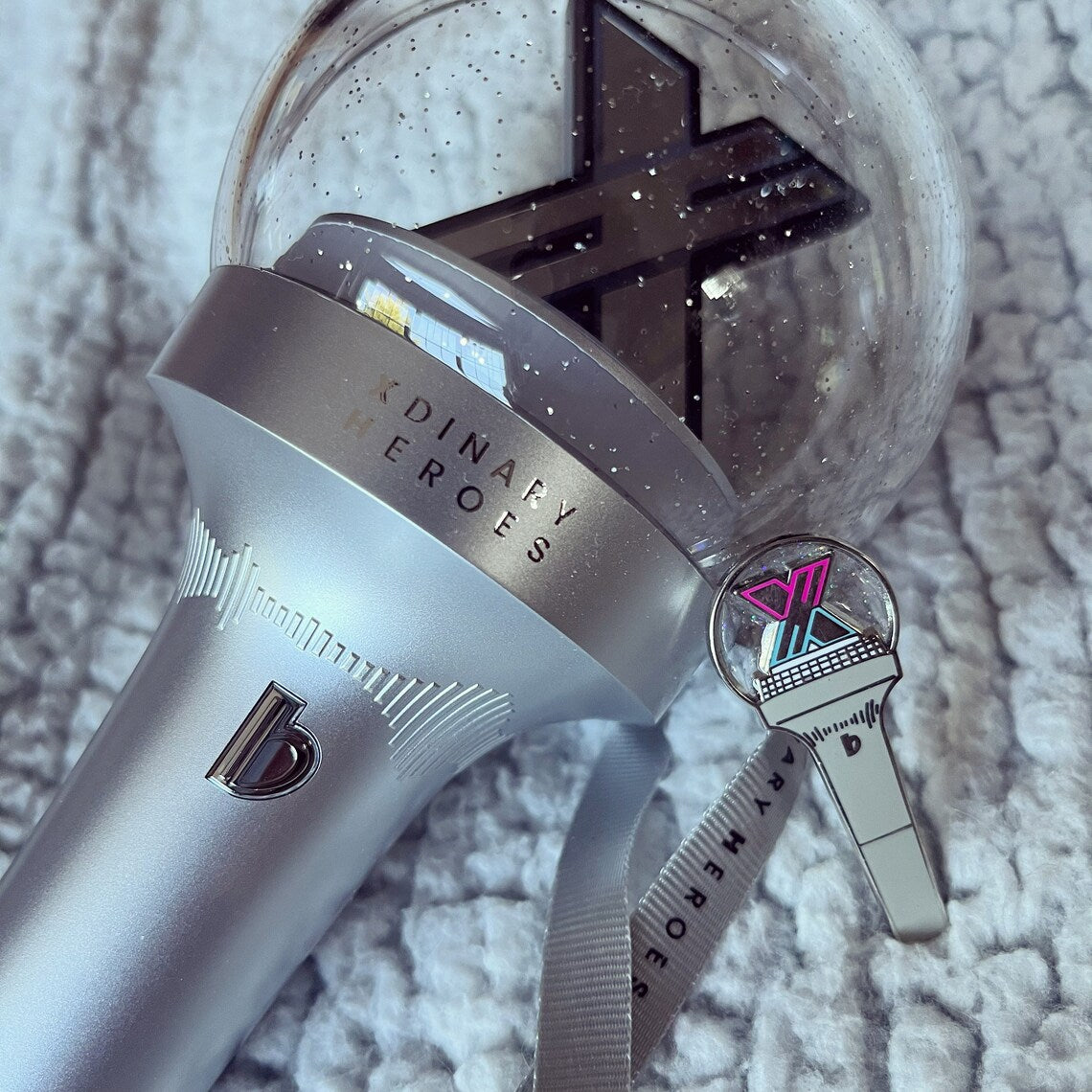 Xdinary Heroes Flatbong Lightstick Enamel Pin