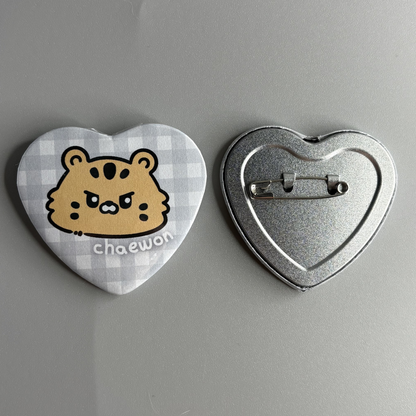 Le Sserafim Fim's Club Character Handmade Heart Shaped Pin Back Buttons