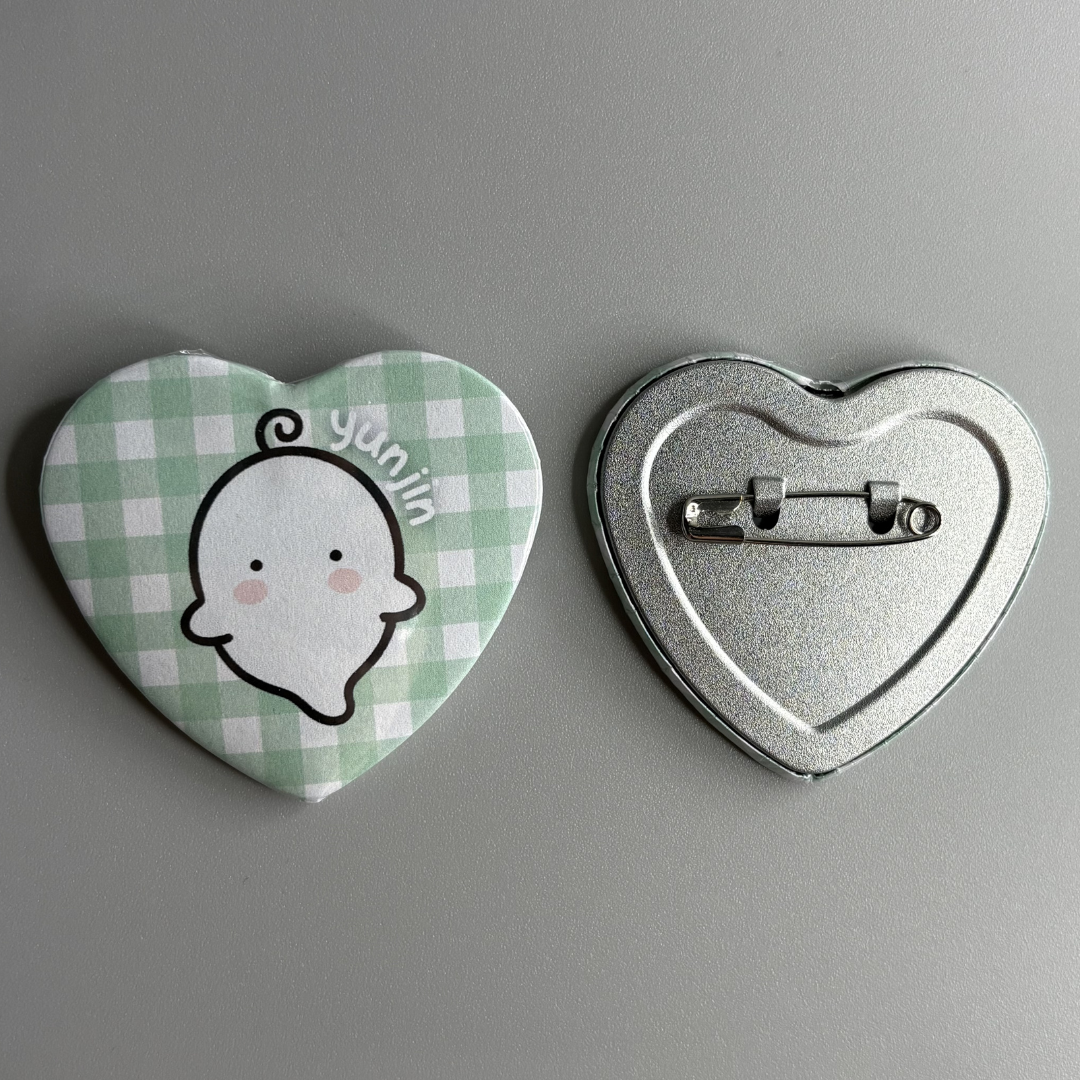 Le Sserafim Fim's Club Character Handmade Heart Shaped Pin Back Buttons