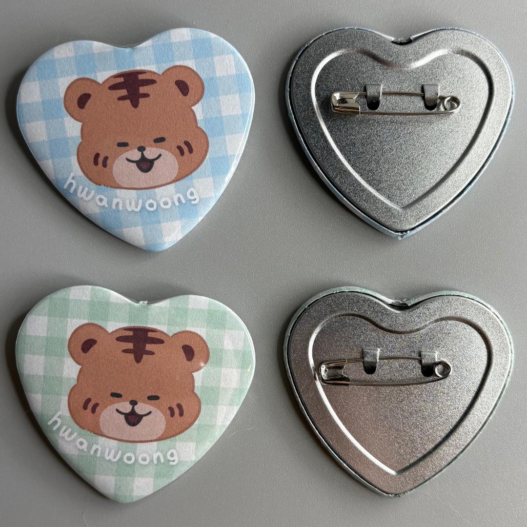 Oneus Hello,USS Character Handmade Heart Shaped Pin Back Buttons